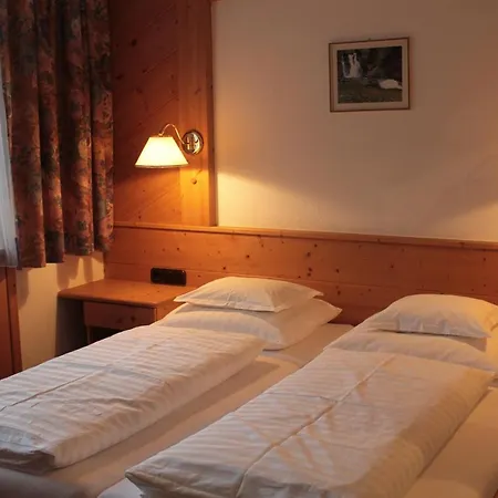 Martinshof Bed & Breakfast *