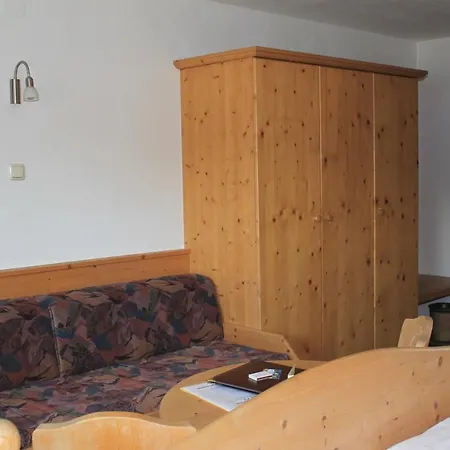 Martinshof Bed & Breakfast *