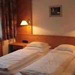 Martinshof Bed & Breakfast 3*